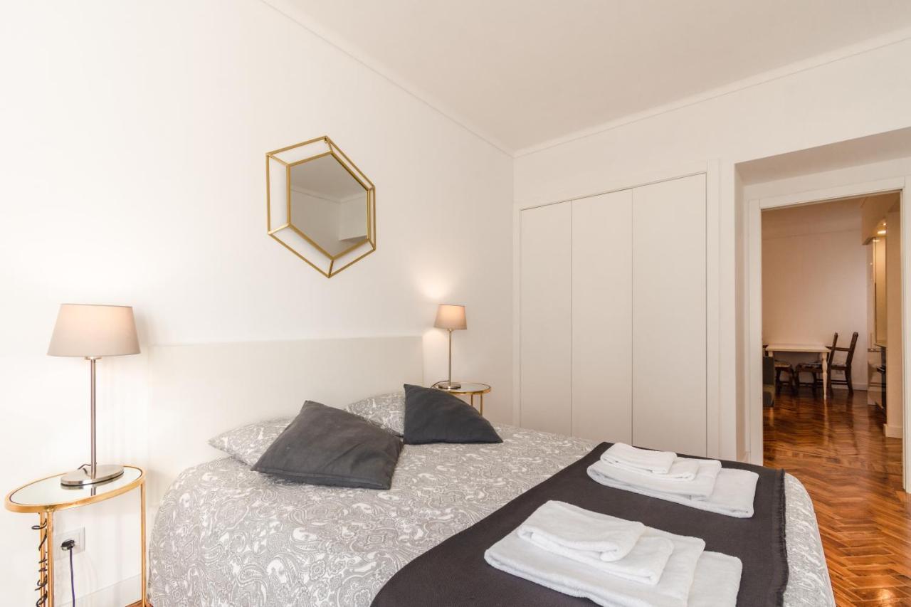Carmo Apartments Лиссабон Экстерьер фото