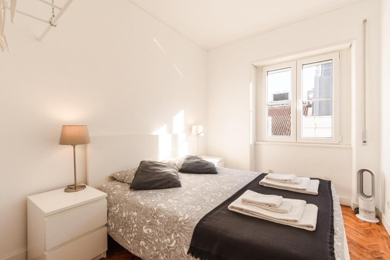 Carmo Apartments Лиссабон Экстерьер фото